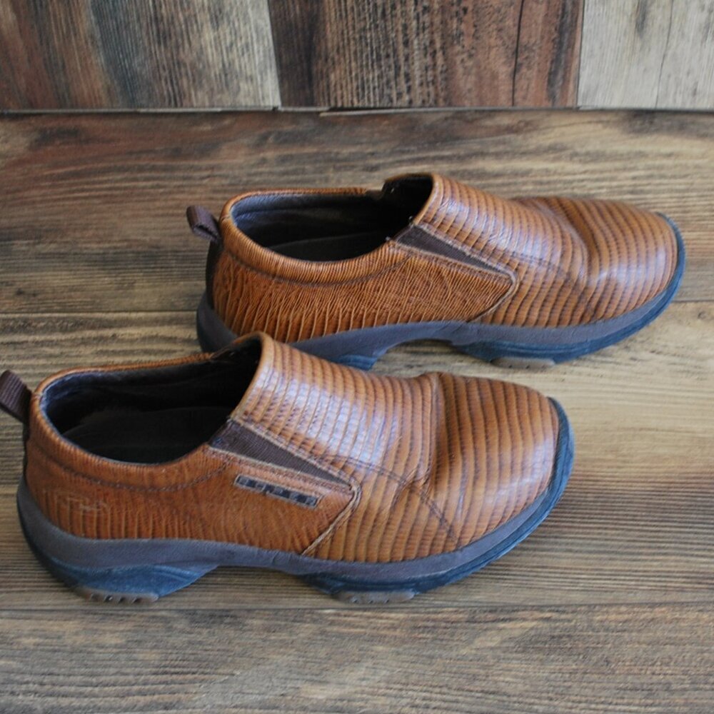 Roper Crocodile Embossed Leather Slip On Loafers  7.5